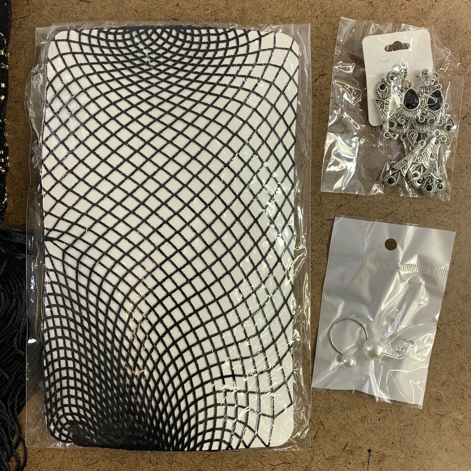 Conjunto de 9 piezas de vestido y accesorios grande con flecos y flecos de lentejuelas negras y doradas para mujer Foto 4 de 4