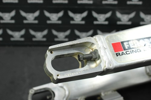 2004 HONDA CRF450R OEM SWINGARM SWING ARM SUSPENSION 52200-MEN-000 - Bild 6 von 14