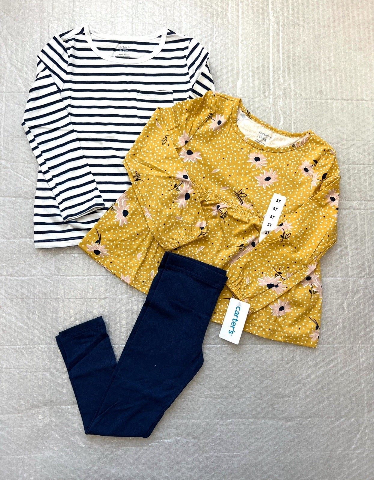 Carter’s toddler girls 3 piece set size 5T. New