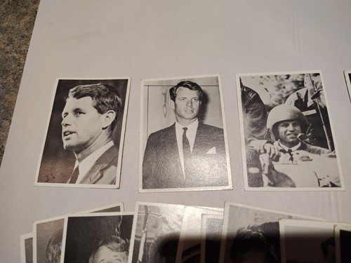 Rare 1968 Philadelphia Gum ROBERT F. KENNEDY - 18 Card lot - Picture 2 of 5
