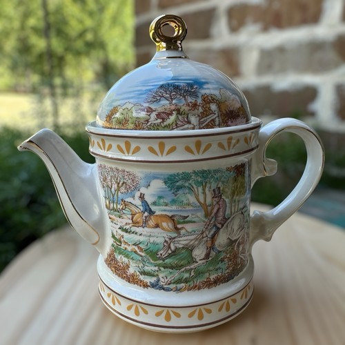 Vintage Windsor England Fox Hunt Scene Teapot 6.75" Gold Trim Porcelain Multi - Picture 2 of 13