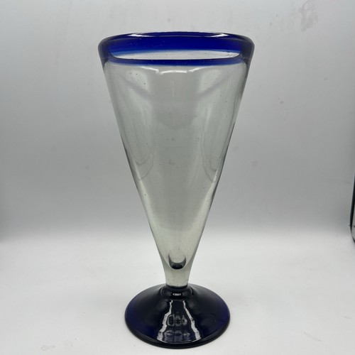 Mundgeblasenes mexikanisches Pils Glas kobaltblauer Rand Stiel Weinkelch/Wasser 9,5 Zoll - Bild 1 von 11