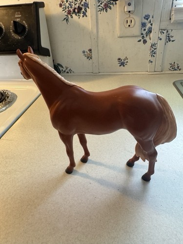 Breyer Paddock Pals "Hazel" Toy Horse 2023 Light Brown in Paddock Package - Picture 5 of 12