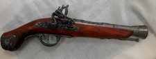 Decorative 18th Century Flintlock Pistol Replica – Non-Functional Display Prop