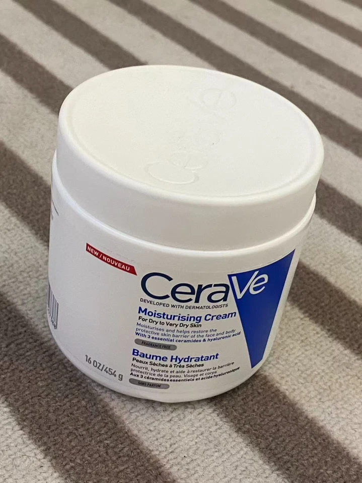 The CeraVe Moisturising Cream for Dry to Very Dry Skin, 454g - Image 2 of 4
