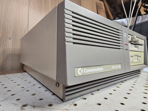 COMMODORE PC 10-III / PC 20- III, Vintage Computer   - Bild 4 von 24