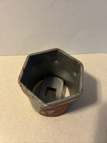 OTC Tools 1934 3-1/8" 3/4" Drive 6-Point Bearing Locknut Socket - Foto 5 di 9