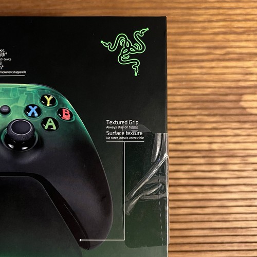 NEW SEALED!!! RAZER XBOX WIRELESS CONTROLLER & CHARGING STAND RZ87-04720400-B3U1 - Picture 10 of 10