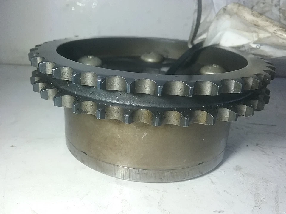 Porsche Cayenne 2003-2006 4,5 L árbol de levas engranaje ajustador 948 105 051 04 (M121) Foto 2 de 3