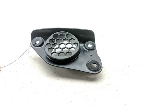 10-16 Harley FLHTKSE Electra Glide Ultra Rear Right Speaker Bracket 76000173