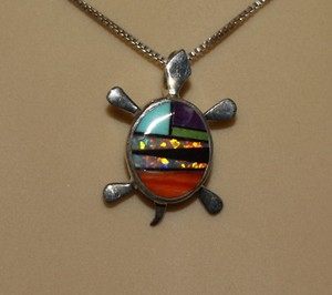 Silver-Turtle-Necklace-by-Calvin-Begay-Navajo