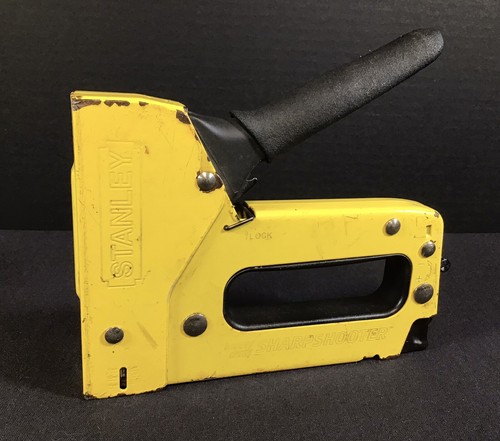 Vintage Stanley Schwerlast SHARPSHOOTER TR100 gelb manueller Tacker - Bild 1 von 4