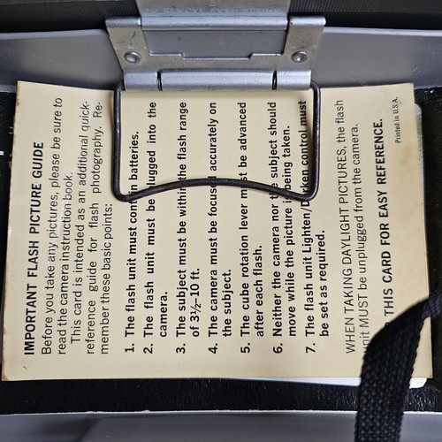 Macchina fotografica terrestre automatica Polaroid 420 vintage con cinturino rigido parti non testata - Foto 7 di 8