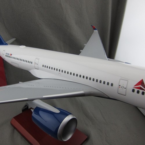Delta Airlines A350-900 Airbus 1/100 Scale Model Million Miler Airplane - Picture 8 of 24