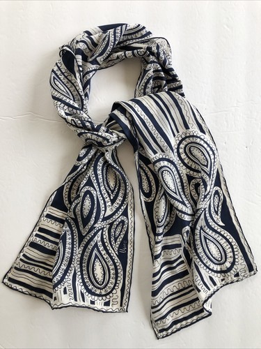 VERA Silk Blue/White Fleur De Les Rectangular Scarf 52x10 Rolled Edge - Picture 3 of 8