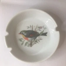 Vintage Set Of 4 Bird Ashtrays