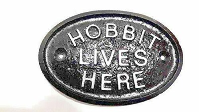 MIDDLE EARTH SILVER BEWARE OF THE HOBBIT NEW DOOR PLAQUE WALL/ GARDEN SIGN MIDDLE EARTH SILVER BEWARE OF THE HOBBIT NEW DOOR PLAQUE WALL/ GARDEN SIGN