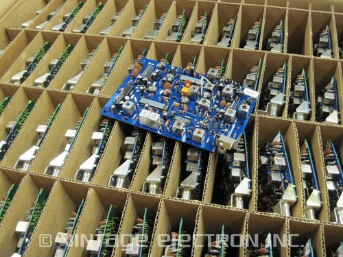 NOS Chevy Pontiac GMC DELCO AM/FM Tuner Radio Board - Tested (1980's 1990's...) - Foto 3 di 8