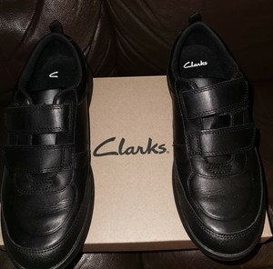 clarks shoes with velcro