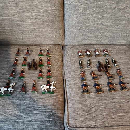 Vintage Lead 34 Piece Set Of British & Colonial War Toy Soldiers
