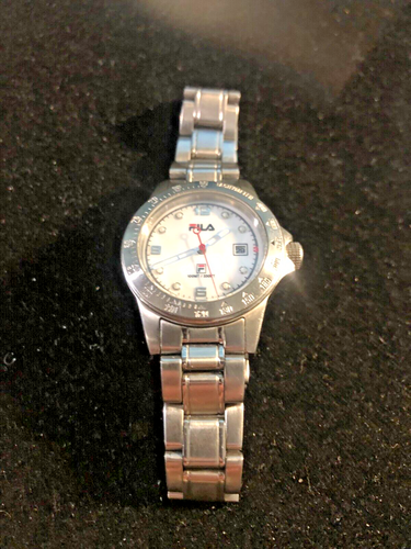 VINTAGE FILA Women Stainless Watch Tachymeter Date Water Resistant NEW BATTERY - Picture 2 of 8