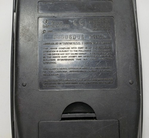 Texas Instruments TI 83 Calcolatrice grafica con calcolo testato su copertina - Foto 2 di 3