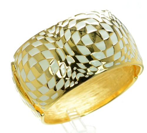 Kenneth Jay Lane KJL Polished Gold & White Enamel Bangle Bracelet  - Picture 1 of 6
