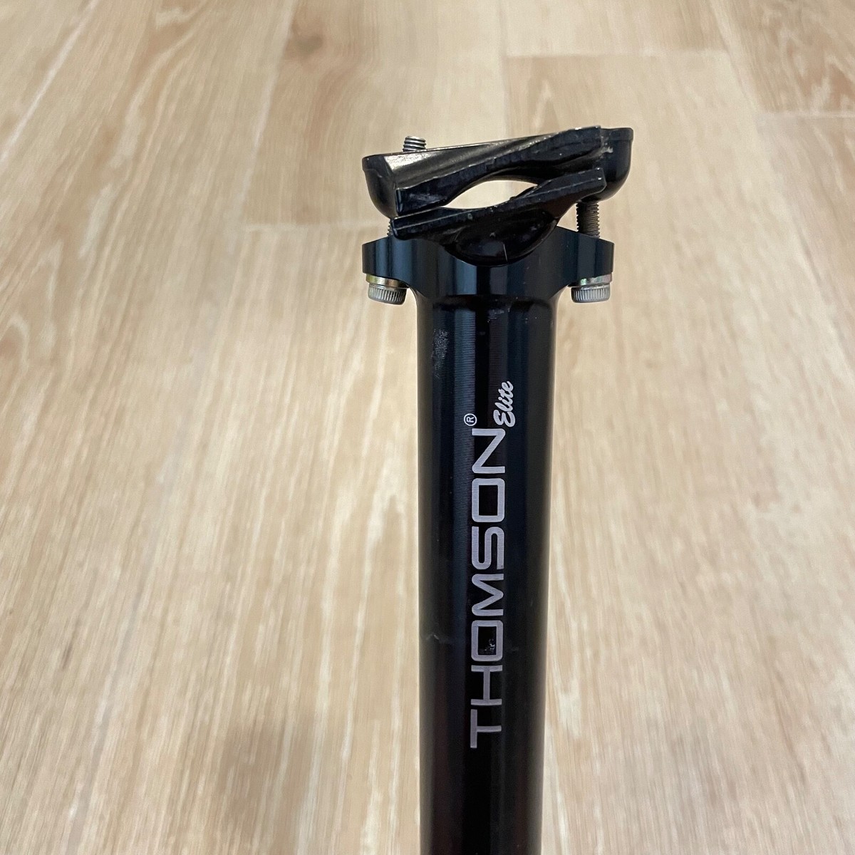パーツ *THOMSON* elite seatpost (black) Thomson Elite InLine Seatpost - Black – Cambria Bike
