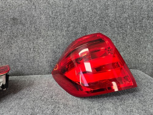 Rear Outer Taillight Led Lamp Left Side Mercedes X166 Gl550 Gl450 Gl350 oem - Bild 1 von 9