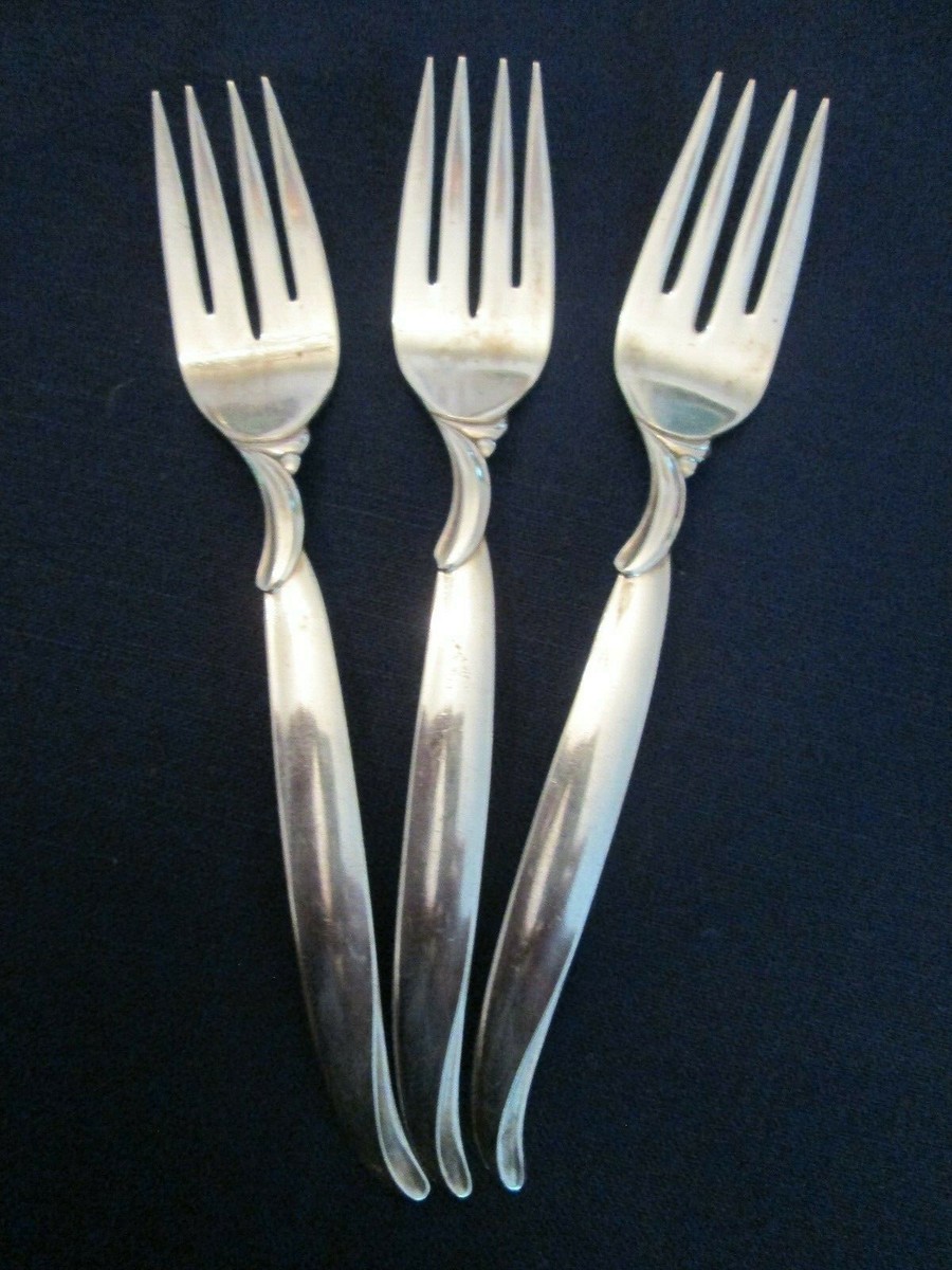 その他 vero/mattia SET 3 SALAD FORKS! Vintage 1847 ROGERS INT'L silverplate