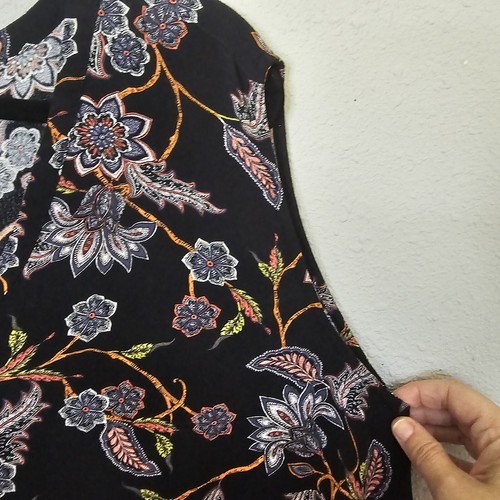 J Jill Womens 3X Sleeveless Blouse Black Floral Tunic Lightweight Flowy V Neck - Picture 4 of 11