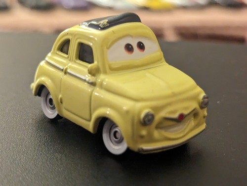 STUNNING 2010'S CANARY YELLOW FIAT 500, DISNEY PIXAR 1.75" LONG WHITE WALL TIRES - Picture 8 of 21