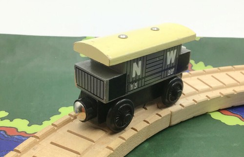Thomas & Friends NW BRAKEVAN & Card Wooden Railway Track Train Vintage 2001 - Picture 8 of 10