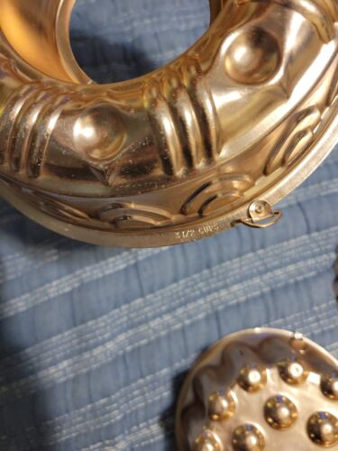 Set of 3 Mid Century Copper Molds Wall - 9-1/2" (3-1/2 cups, 7" (2-1/2) & 4 cups - Picture 3 of 10