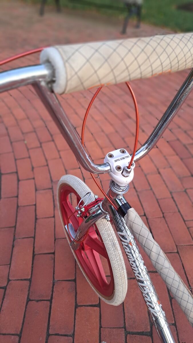 s-l1200.jpg s-l1200.jpg