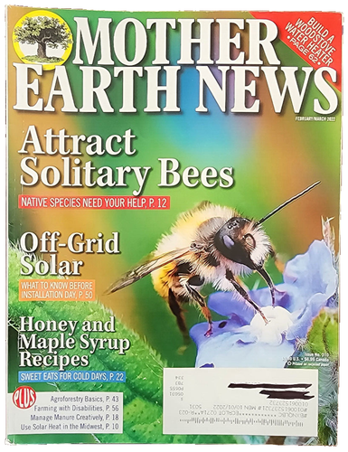Lot of 2 Mother Earth News Magazines 2022 Attract Bees & Convert Lawn Garden - Picture 1 of 2