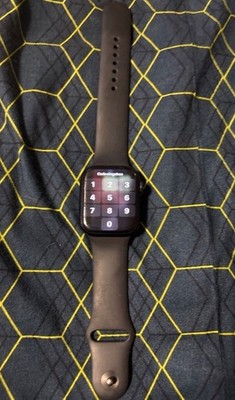 Apple Watch Series 7 45mm Aluminiumgehäuse mit Sportarmband - Mitternacht 
