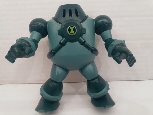 Ben 10 Ben Ten 5" ULTIMATE NRG Figure Bandai Light up function + 3.5" NRG Figure - Picture 7 of 15
