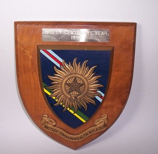 Vintage Wooden 1970s COMMONWEALTH RIFLE CLUB Coat Of Arms SHIELD PLAQUE