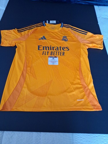 KYLIAN MBAPPE #9 AUTOGRAPHED 2024/25 FC REAL MADRID SOCCER JERSEY WITH COA - Bild 12 von 19