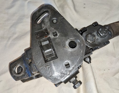 HURST 3 SPEED MANUAL SHIFTER WITH SHIFT RODS BRACKETS BOOT HURST DUAL PATTERN - Picture 6 of 23