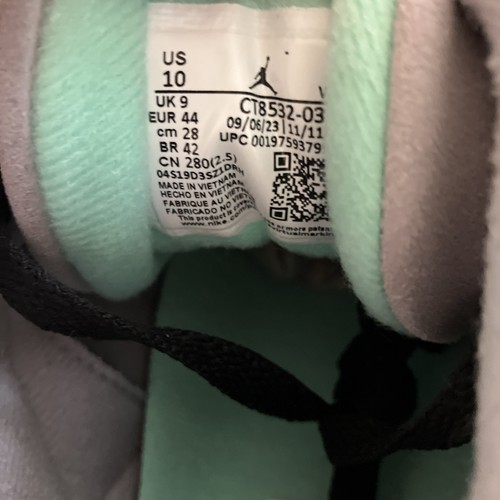 Größe 10 - Air Jordan 3 Retro Green Glow - Bild 3 von 6