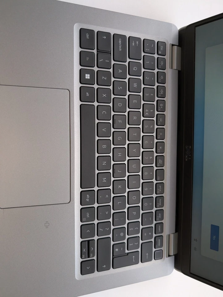 Dell Latitude 5320 · i5-1145G7 · 8GB · 256GB, photo 4 of 5
