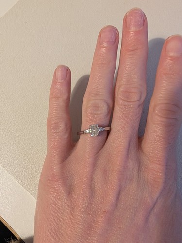 Taylor And Hart Engagement Ring - Picture 10 of 10
