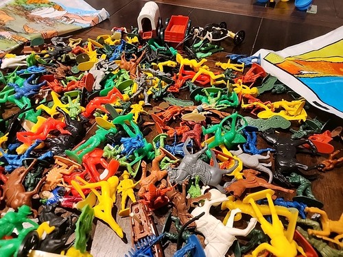 Lote de 200+ piezas de juego vintage Toy Soldier & Western mapas Timpo Tim Mee Marx - Imagen 10 de 23