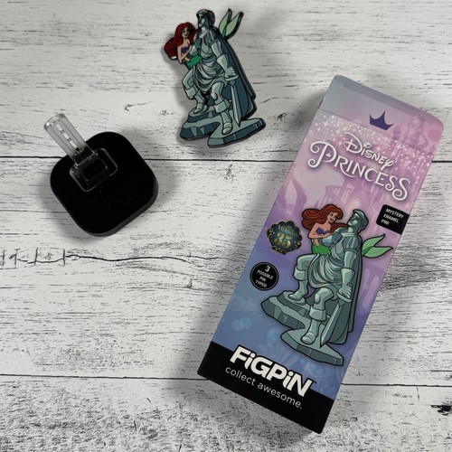 FiGPiN Disney The Little Mermaid Statue of Eric Scene Common Pin - Picture 8 of 8