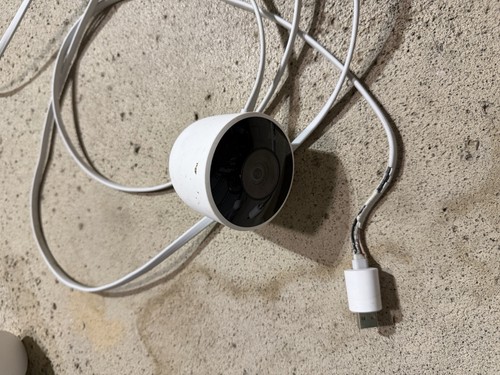 Google Nest Cam Indoor Outdoor Überwachung Videokamera WiFi kabelgebunden - 3 Stück - Bild 3 von 5