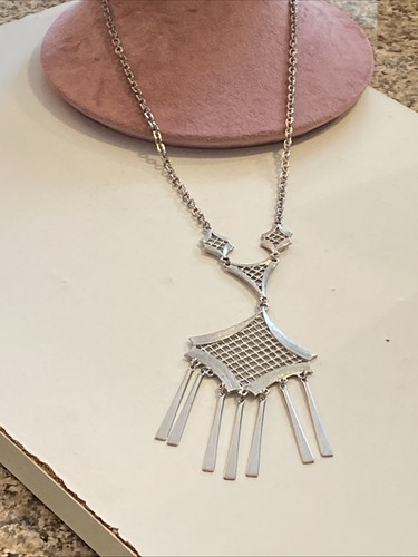 VINTAGE MID CENTURY MODERNIST SATIOR SILVER TONE COLOR FRINGE NECKLACE - Picture 8 of 14