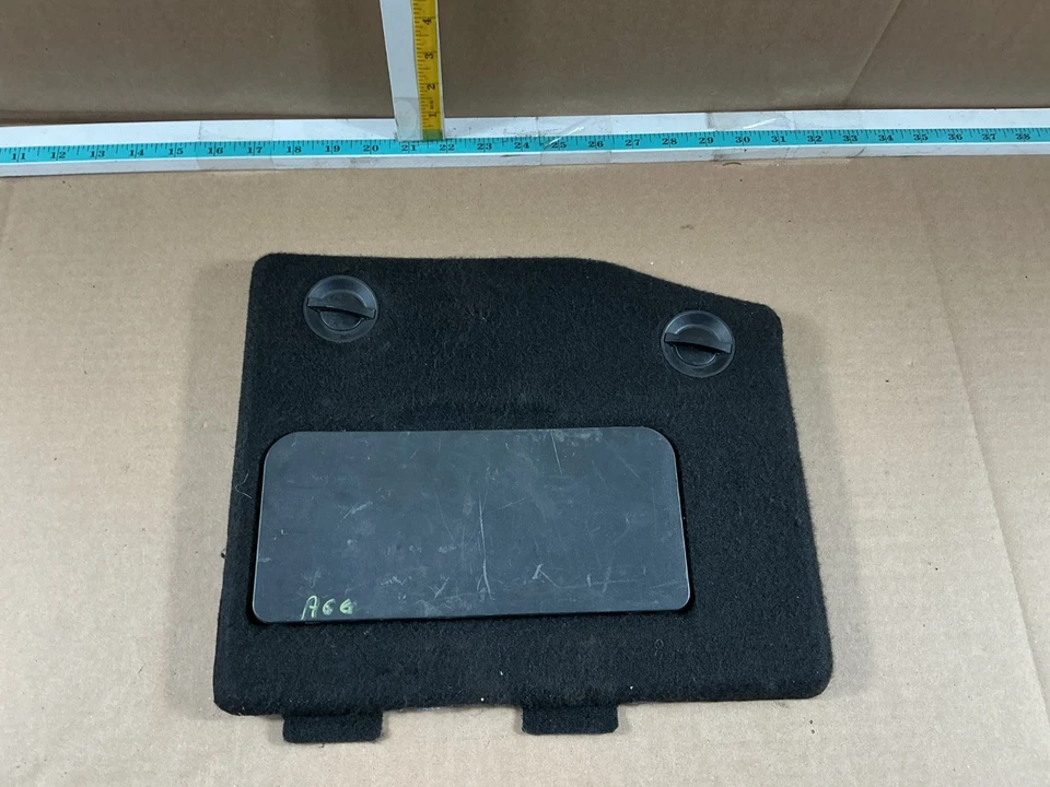 Panel de acceso cubierta trasera izquierda Mercedes-Benz E500 2003-2009 011218E001 OEM Foto 2 de 4