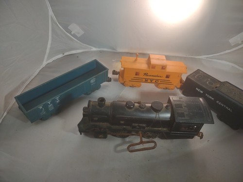 Vintage Marxs Toys Aufziehzug Set Lok Begleitwagen Tender und Güterwagen funktioniert - Bild 2 von 11